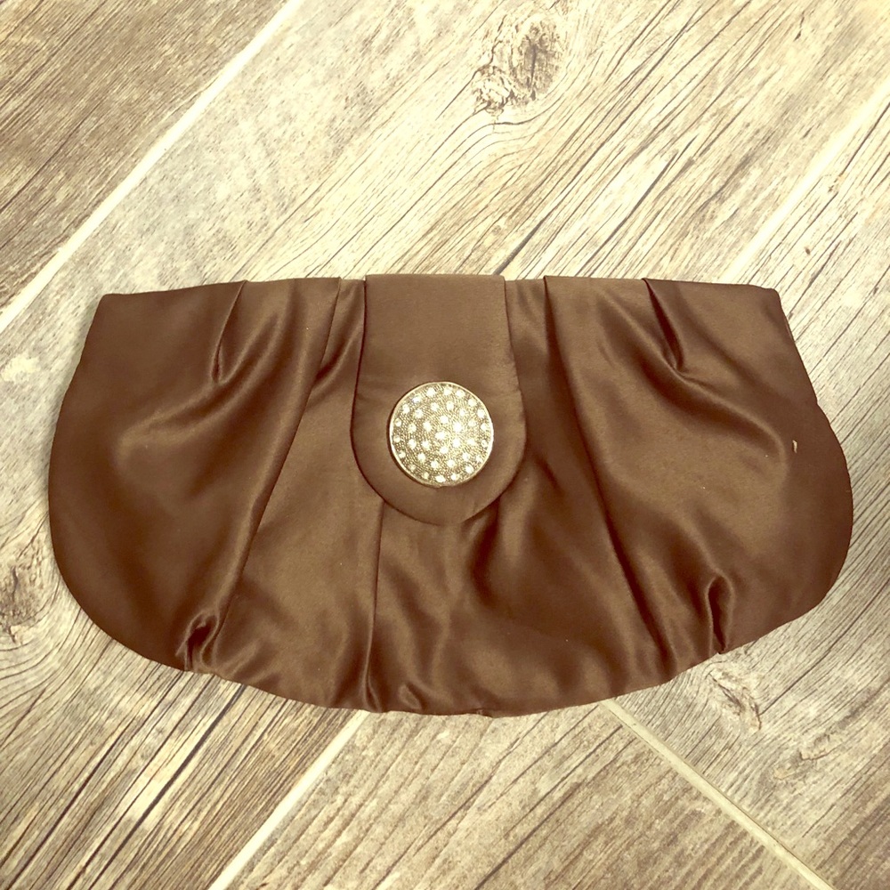 Brown clutch with rhinestone clasp